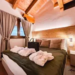 Bilocale Con Piscina E Garage - Poluc Champoluc